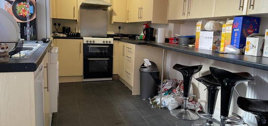 End terrace house to rent in Dunkirk Road, Nottingham NG7