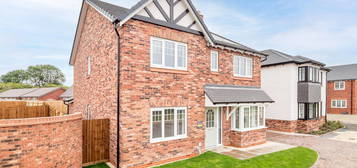 4 bed detached house for sale