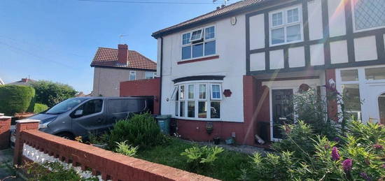 3 bed semi-detached house for sale