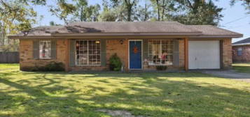 2505 Fasske St, Sulphur, LA 70663