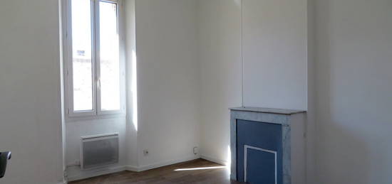 Appartement  à louer, 2 pièces, 1 chambre, 42 m²