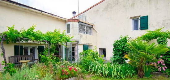 Maison  à vendre, 6 pièces, 3 chambres, 144 m²