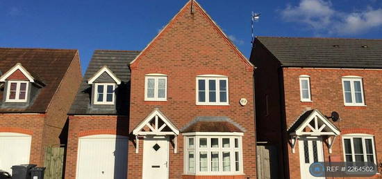 4 bedroom detached house