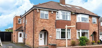 4 bedroom semi-detached house for sale