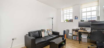 Flat to rent in Regency Street, London SW1P