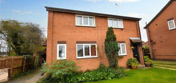 2 bed semi-detached house for sale