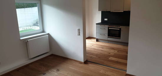 Helle, moderne 1,5- Zimmer Whg in Giengen a.d.B. (Burgberg), EBK, von privat