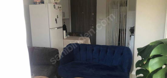 Yeniköy'de maaşlı çalışana 2+1 bakımlı kiralık daire