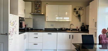 2 bed flat to rent