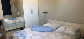 Geschmackvolle, modernisierte 2,5-Zimmer-Wohnung in München Sendling