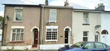 Terraced house to rent in Dale Street, Chatham, Kent ME4