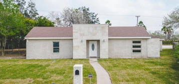 1874 Sancho Panza Cir, Brownsville, TX 78521