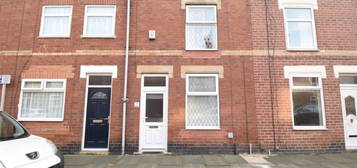 2 bed terraced house to rent