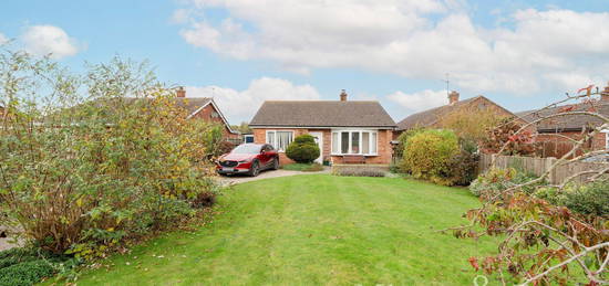 Detached bungalow to rent in Chapelfield, Freethorpe NR13