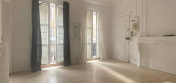 Location appartement 1 pièce 29 m²