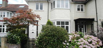 3 bedroom semi-detached house to rent