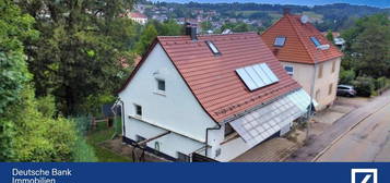 Wohnfreundliches Einfamilienhaus für Individuelles Wohnen mit moderner Energietechnik!