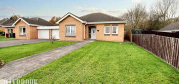 2 bedroom link detached house for sale