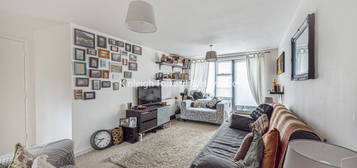 2 bed flat to rent