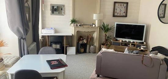 BEL APPARTEMENT MEUBLE A LOUER A CHERBOURG