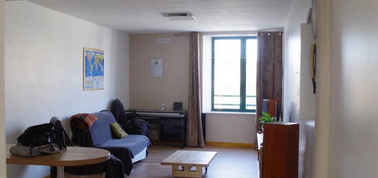 Appartement  à louer, 2 pièces, 1 chambre, 53 m²