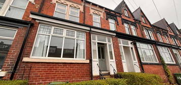 4 bedroom terraced house to rent