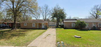 1414 Polk Ave, Pasadena, TX 77506