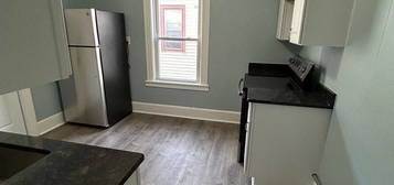 82 Lyman St Unit 82 Up, Pittsfield, MA 01201