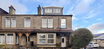 5 bed end terrace house to rent