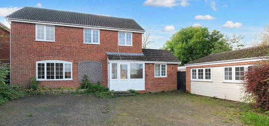 6 bedroom detached house for sale