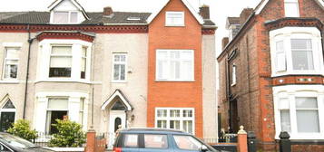 5 bedroom terraced house for sale