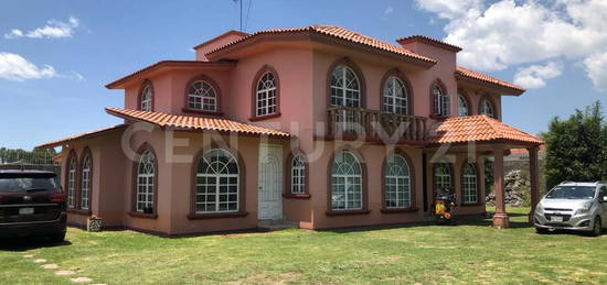 Casa En Renta En Bosques De Metepec, Metepec, Estado De México