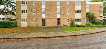 1 bedroom ground floor flat for sale