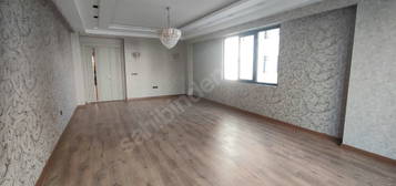 CADDE 17 EMLAK'TAN TEKLİ 4+1 LÜKS DAİRE