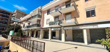 Cagliari,Via Zagabria, ultimo piano con terrazzino