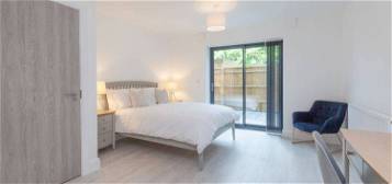 Room to rent in High Street, Kidlington OX5