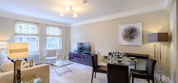 Flat to rent in Pelham Court, Chelsea SW3