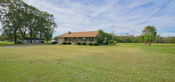 3313 Barkley Bridge Rd, Hartselle, AL 35640