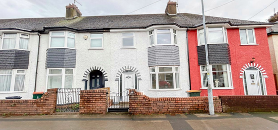 3 bedroom terraced house for sale