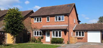 4 bedroom detached house to rent