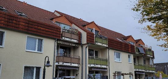 Helle, freudliche 2-Zimmer-Wohnung mit Balkon