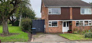 3 bed semi-detached house for sale