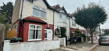 4 bedroom semi-detached house