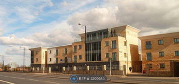 Flat to rent in Low Road, Doncaster DN4