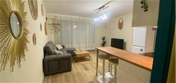Appartement meublé  à louer, 5 pièces, 4 chambres, 88 m²
