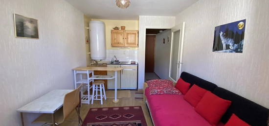 Studio  à vendre, 1 pièce, 18 m², Étage 1/4