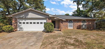 102 Cypress Cir, Clinton, MS 39056