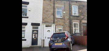 Terraced house to rent in Bank Street, Barnsley S71