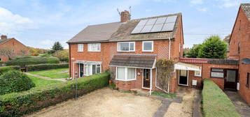 3 bed semi-detached house for sale