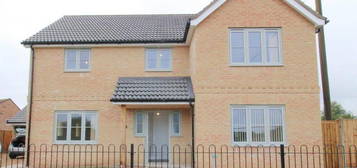 4 bedroom detached house